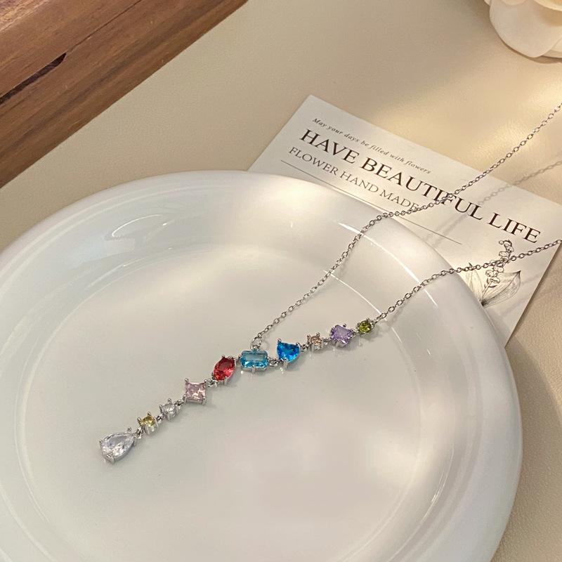 Exquisite Fashionable Necklace Candy Colored Zircon Pendant Women Collarbone Chain Niche Design High-End Atmosphere Banquet