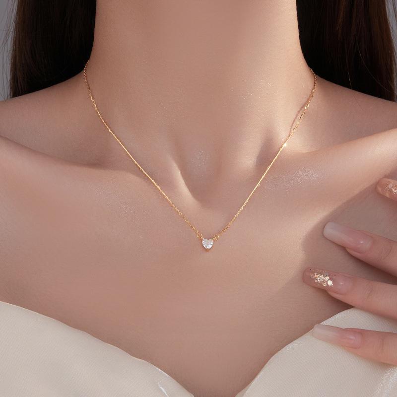 Heart-Shaped Zircon Clavicle Necklace In S925 Silver - Elegant Japanese Design