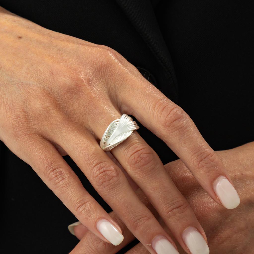 Fashionable Sliver Color Matte Wide Edge Rings for Women Cool Style Irregular Alloy Featuring Open Ring Unisex Jewelry Gift