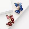 Модные броши в виде двух бабочек из эмали из сплава, креативные универсальные женские украшения для пальто и корсажа