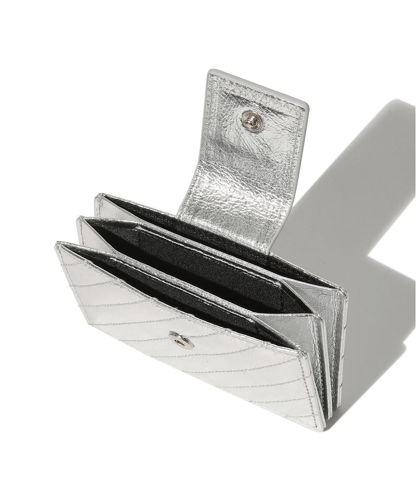 Off-White Quilted Accordion Card Wallet (Silver)