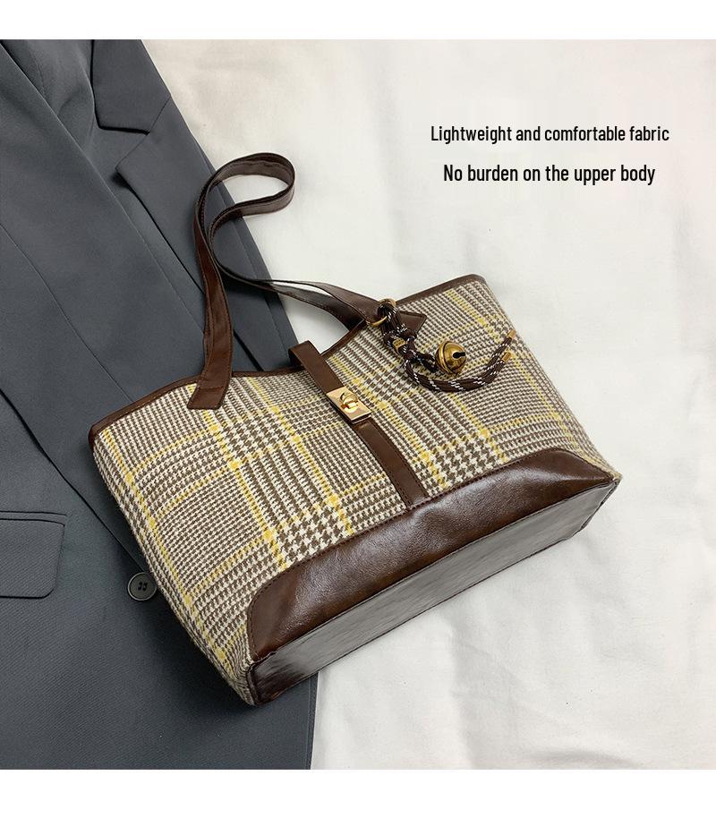 Шерстяная модная сумка-тоут: Вместительная наплечная сумка для осени/зимы 2024