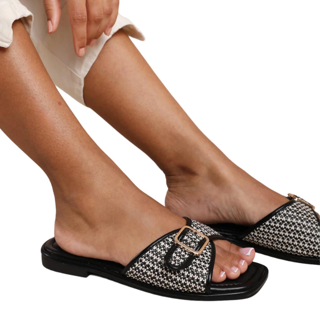 Where's That From Womens/Ladies Vermont Raffia Buckle Sliders