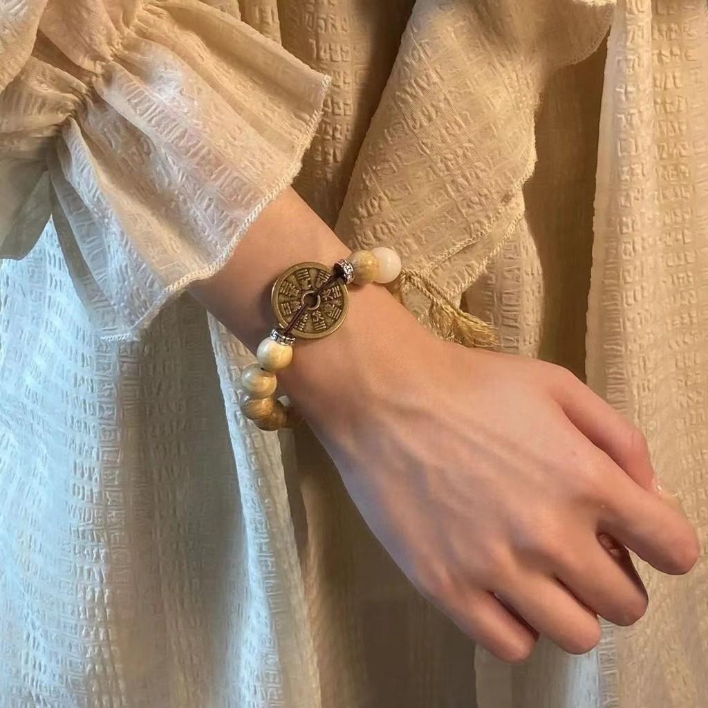 Milky Wood Exquisite Bead Mountain Ghost Flower Bracelet For Fashionable Women