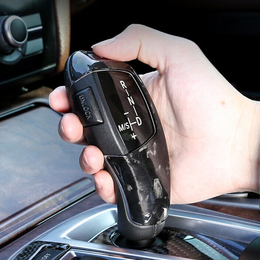 Черная ручка переключения передач CoverTrim украсит автомобиль из кованого углеродного волокна