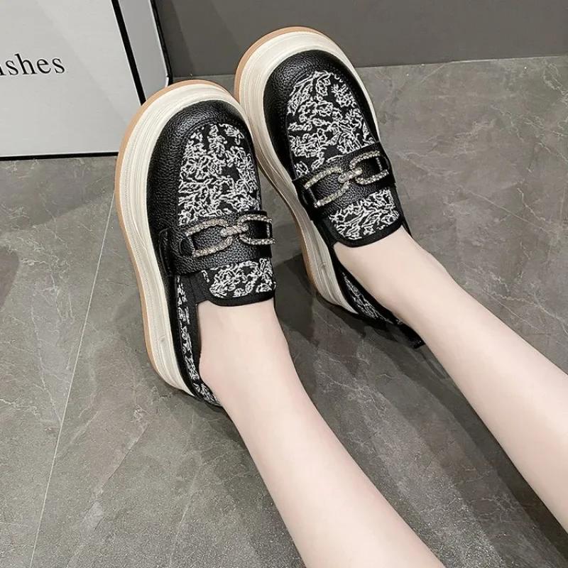 2024 Новые женские повседневные туфли Кроссовки на толстой платформе с клином и скрытым каблуком Женская обувь для отдыха Летние кроссовки для женщин