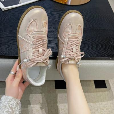 Вышитые тренировочные спортивные женские кроссовки Forrest Gump на плоской подошве со шнуровкой