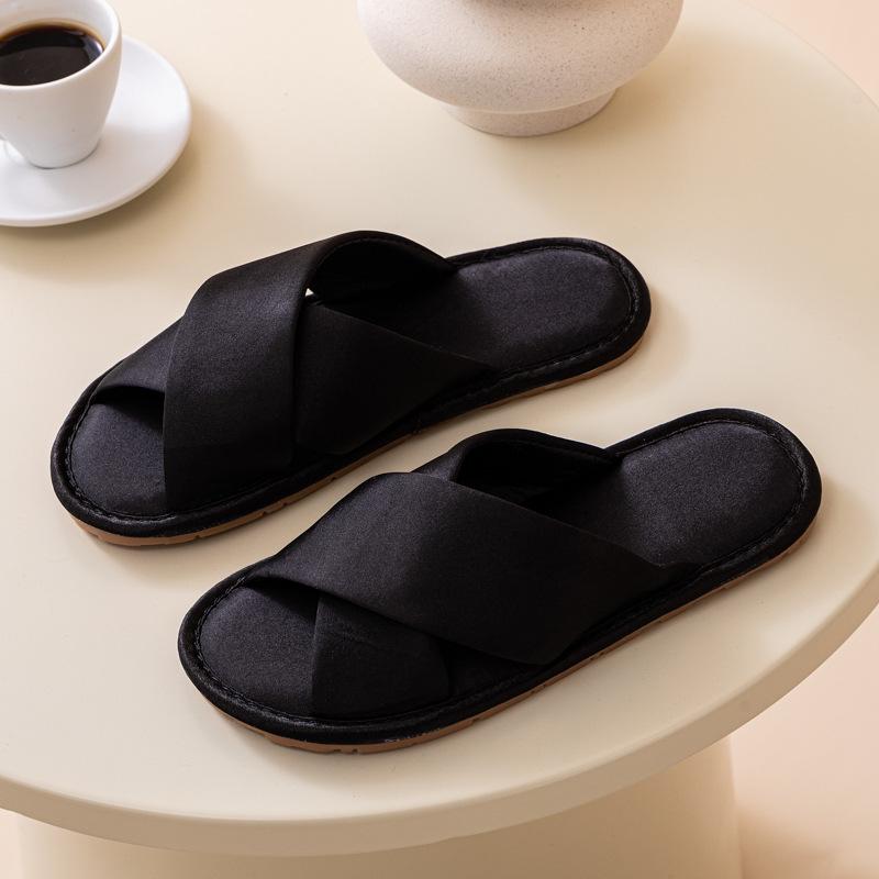 High-End Red Satin Bridal & Bridesmaids Robe Slippers - Couple's Festive Flip Flops