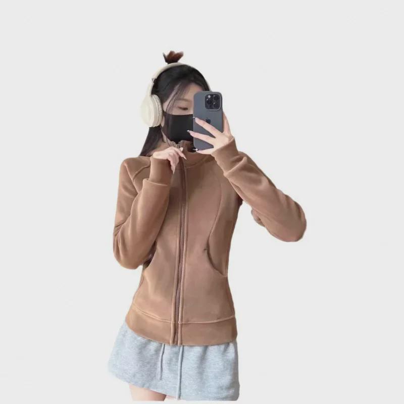 Женская спортивная куртка Lulu из двухстороннего плотного бархата Ollie в американском стиле с капюшоном и высоким воротником - осень/зима 2024 г.