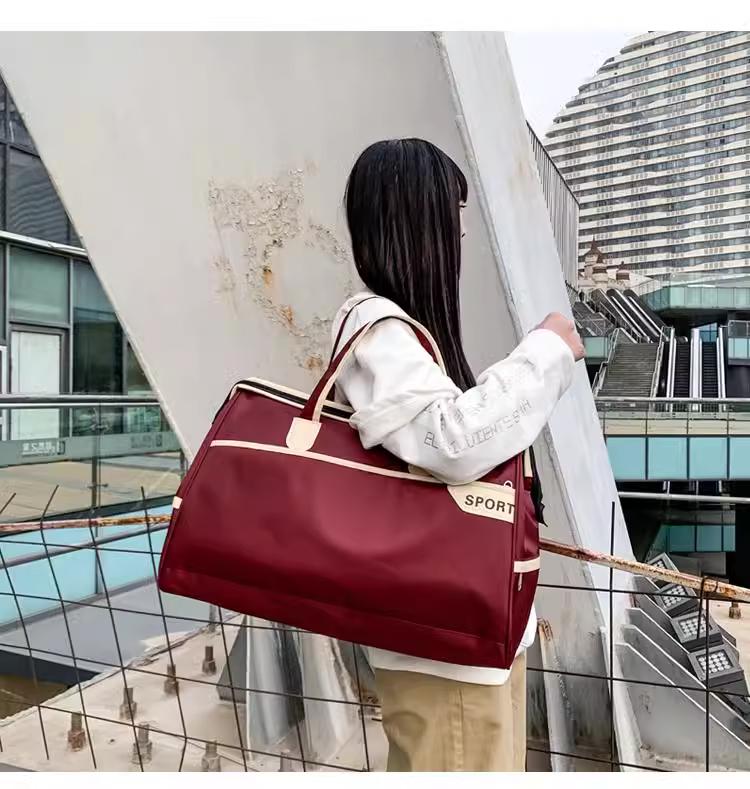 Women's Lightweight Waterproof Travel Crossbody Handbag: Large Capacity for Business or Sports.