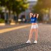 Фигурка в масштабе 1/64, раскрашенная, женская миниатюра, фигурка с поднятыми руками для коллекционеров,