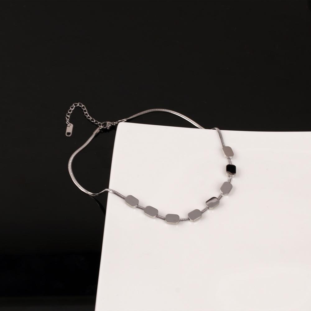 Модное простое маленькое квадратное ожерелье, новое геометрическое ожерелье, чистое красное ожерелье