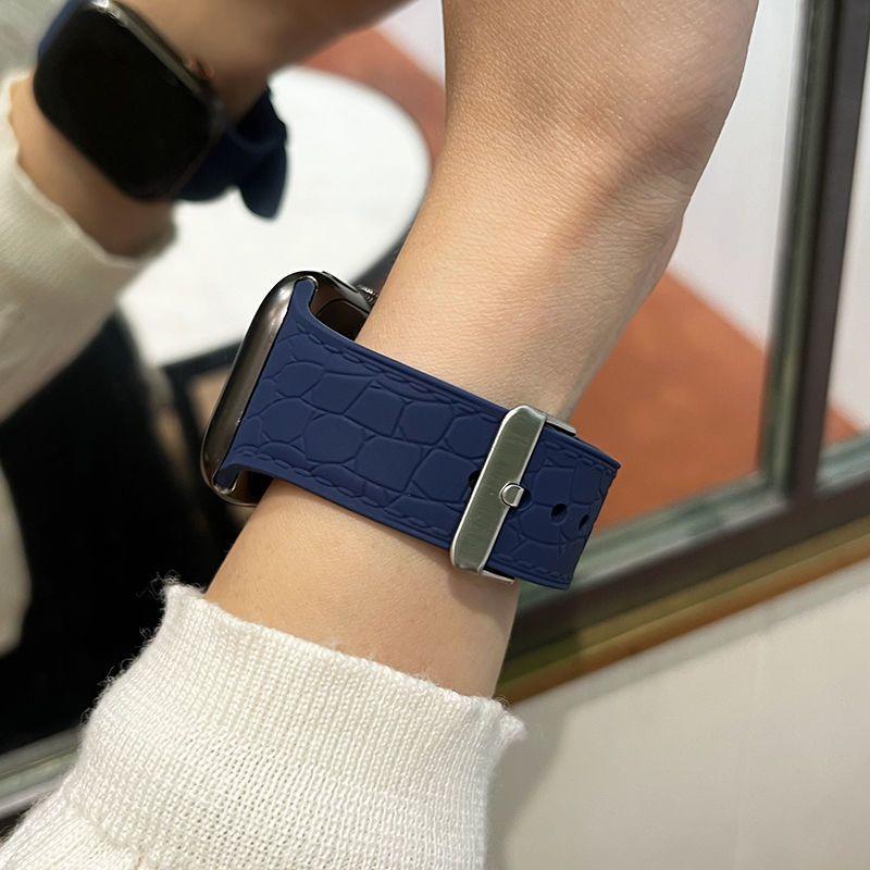 Силиконовый ремешок для Apple Watch - Ремешок для iWatch Ultra/11/10//9/8/7/6/5/4/3/2/1/SE/SE2022 Пряжка с квадратной пластиной 49мм 45мм 44мм 42мм 41мм 40мм 38мм