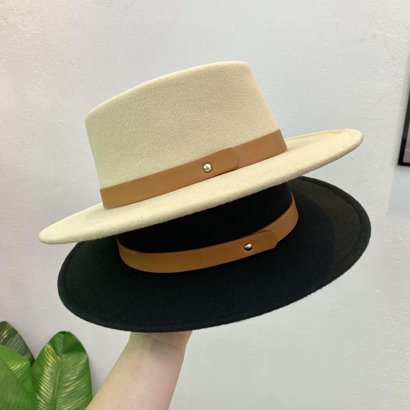 Autumn and winter fashion versatile elegant woolen top hat women's British retro street belt buckle flat top hat black jazz hat