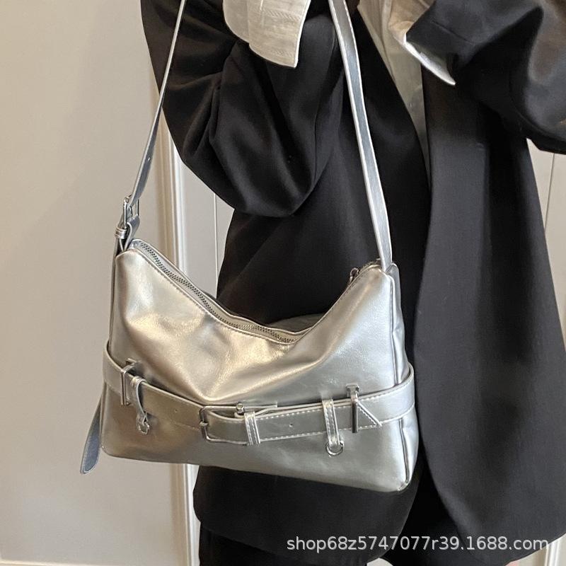 Fashion tote bag women's 2025 new retro Korean version ins niche design shoulder messenger bag personalized commuter bag