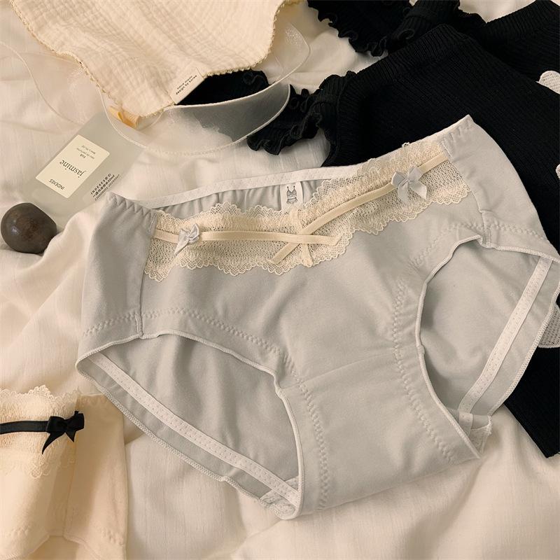 "Women's Pure Cotton Antibacterial Mid-Waist Lace Underwear - Breathable, Large Sizes, Pure Desire Style"