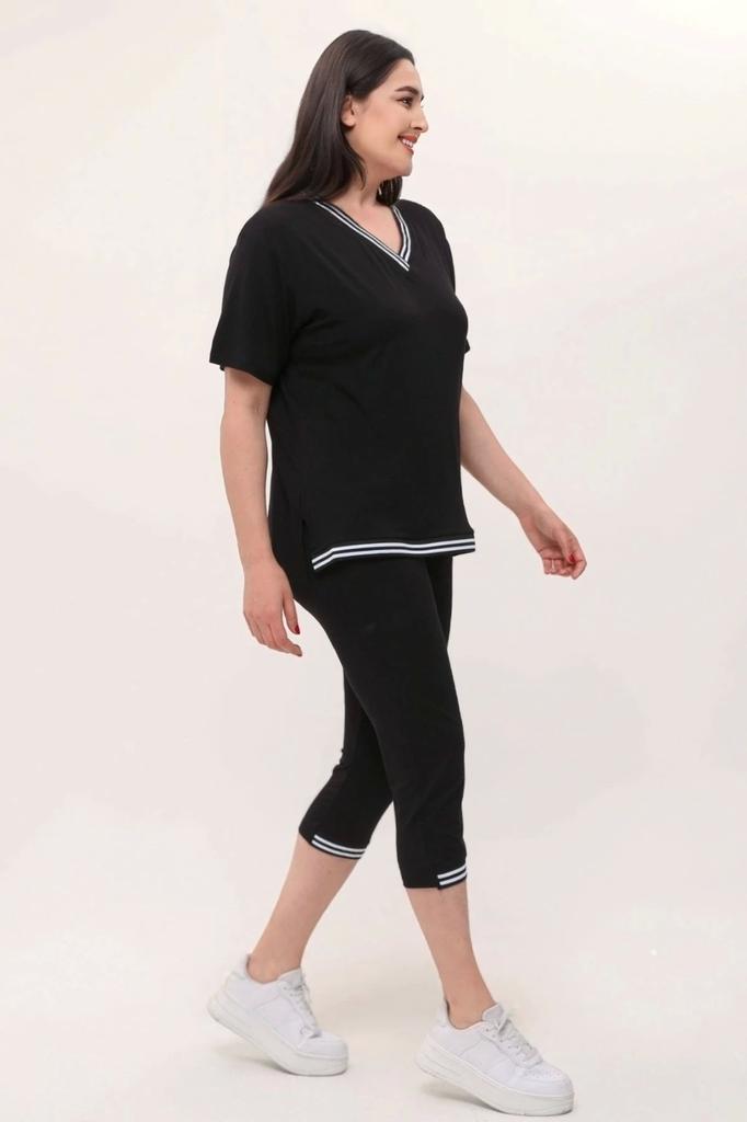 Женский стильный комплект большого размера под верхом в трикотажную полоску с подробным описанием