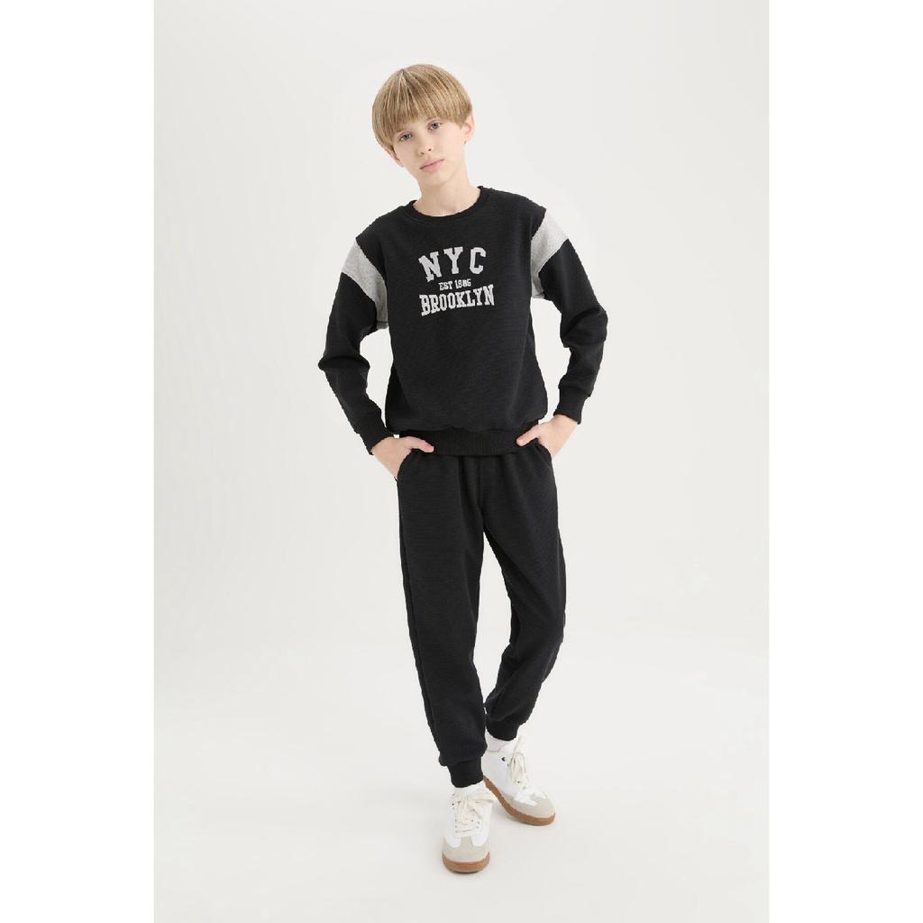 Мальчик 2 Команда D4742a8ns