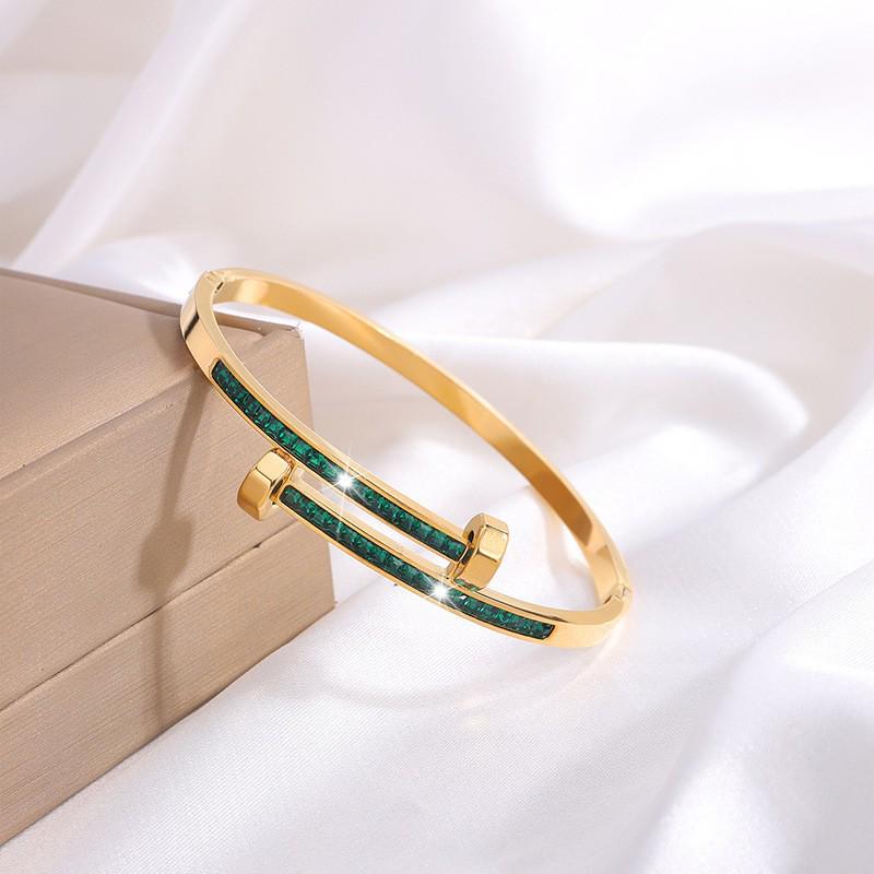 Starry Sky Full Diamond Titanium Steel Bracelet – Versatile, No-Fade Silver Women's Fashion Accessory