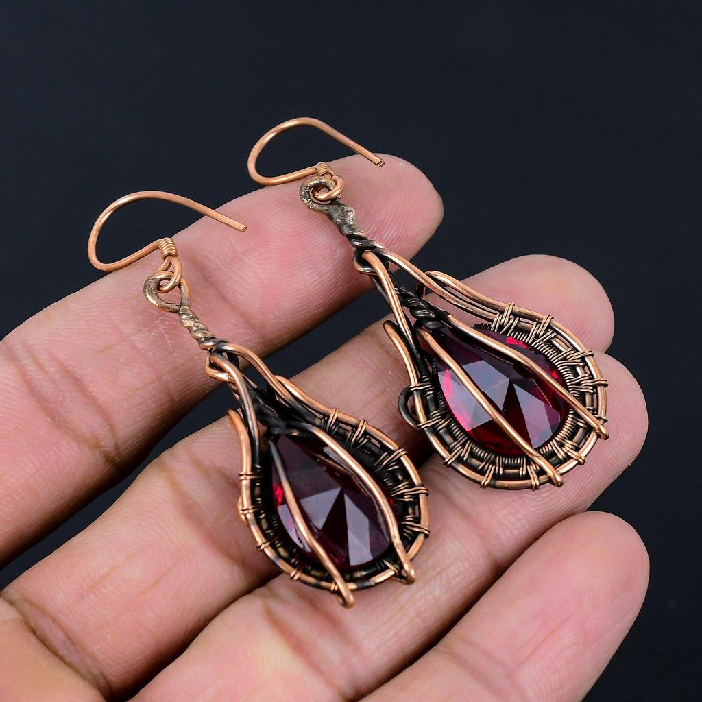 Восхитительные ювелирные серьги ручной работы из чистой медной проволоки с драгоценным камнем гранат