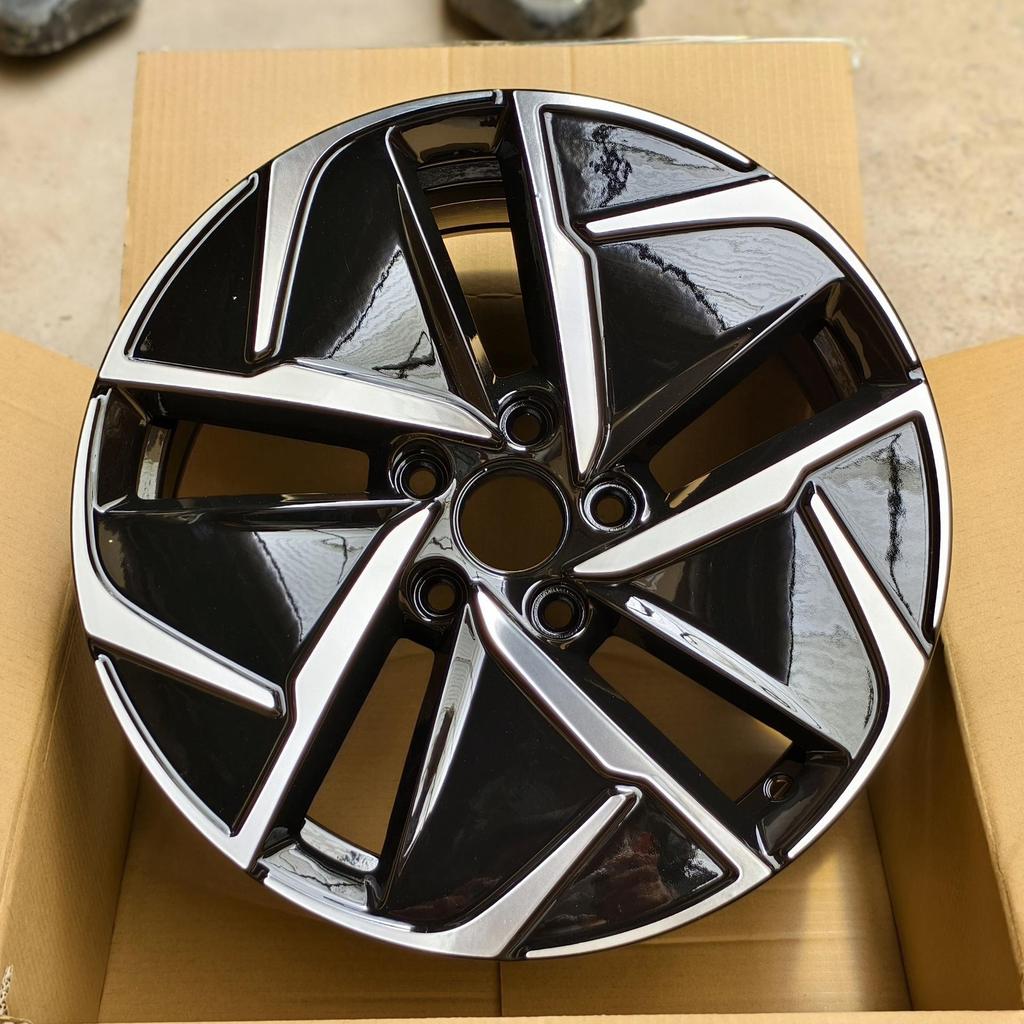 Совместимо с Volkswagen Lavida и Lavida Gran Turismo: 15", 16" и 17" легкосплавные диски, автомобильные диски и шины.