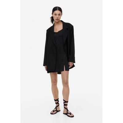 Сандалии с ремешком черные