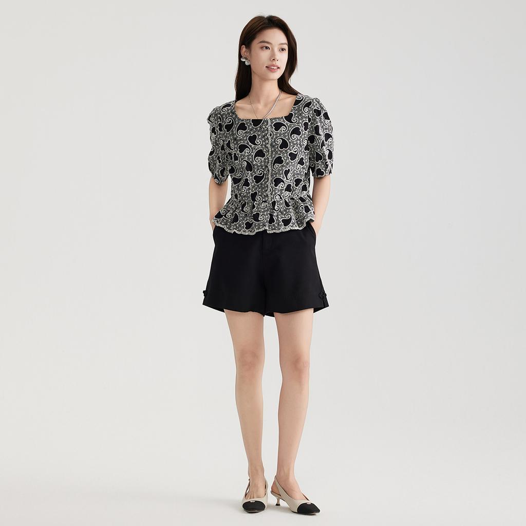 Pure cotton temperament floral age reducing short-sleeved shirt for women in 2026 summer, high-end and slim waist cinching top