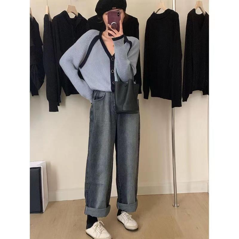 Autumn French Premium V-neck Sweater Cardigan Coat Women 2023 Unique Design Sense Small Fragrance Knitted Sweater Female Top