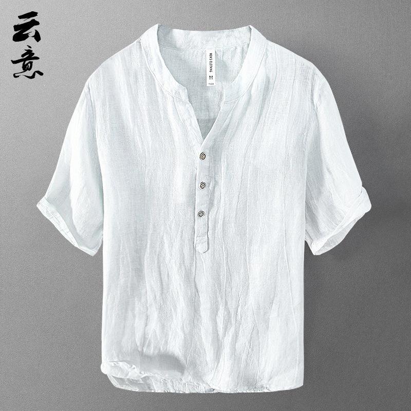 Мужская светло-голубая рубашка-henley из смесовой льняной ткани с коротким рукавом