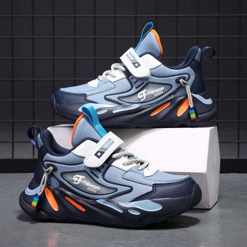 Обувь для мальчиков 2025 осень новая двойная сетка кожаная поверхность дышащая полая детская спортивная обувь для мальчиков среднего и старшего возраста кроссовки для бега