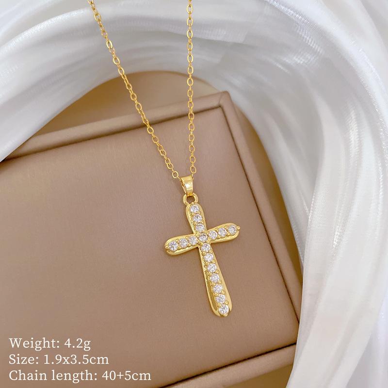 Copper Micro-Inlaid Love Light Luxury Temperament Gorgeous Full Diamond Necklace Female Versatile Collarbone Chain Titanium Steel