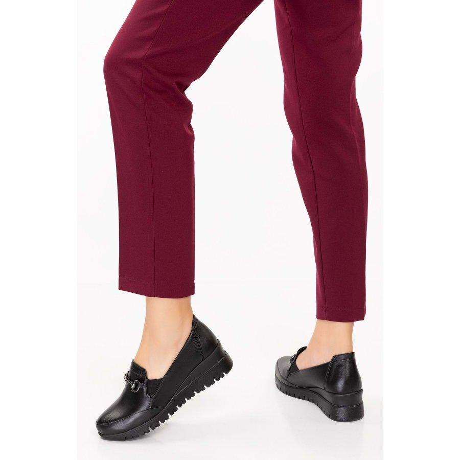 Женская удобная повседневная обувь из натуральной кожи на анатомической подошве