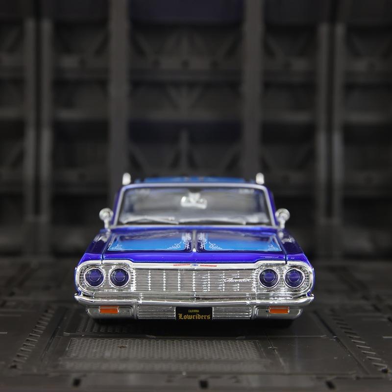 New Maisto 1:24 Chevrolet Impala SS 1964 Supercar Alloy Car Diecasts & Toy Vehicles Car Model Miniature Scale Model For Children