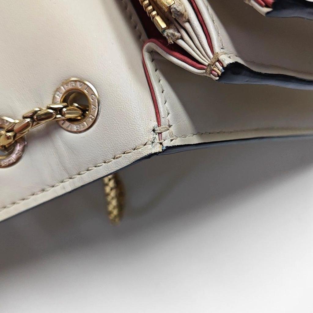 [Pre-Owned] Serpenti Forever Medium White Leather Snake Head Embellished Crossbody Shoulder Bag - Good #1A5O8RB