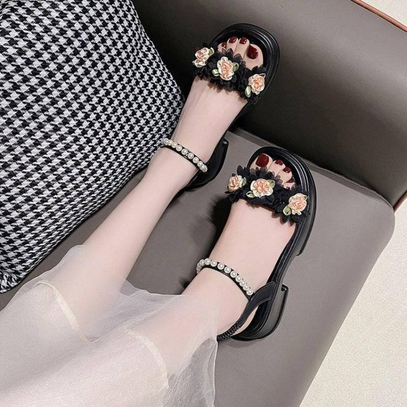 Summer 2024 One Word Sandals for Woman Diamond Women's Shoes Beach Footwear with Medium Heels Beige Platform Rhinestones F Korea