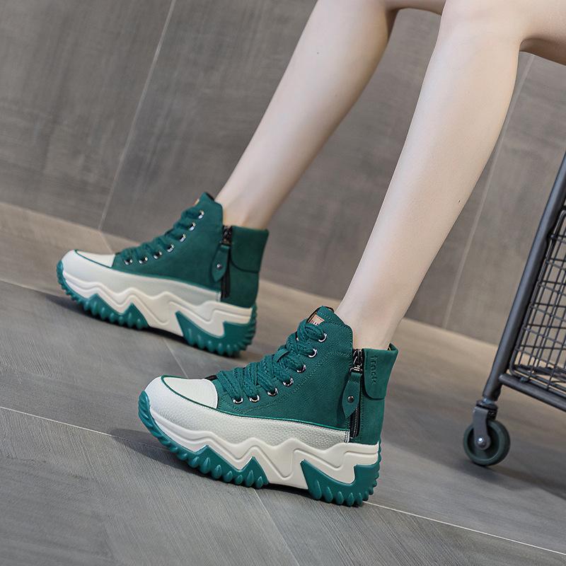 Autumn 2024 Women's Height-Boosting Korean-Style Dad Sneakers - Thick-Soled & Trendy for Students