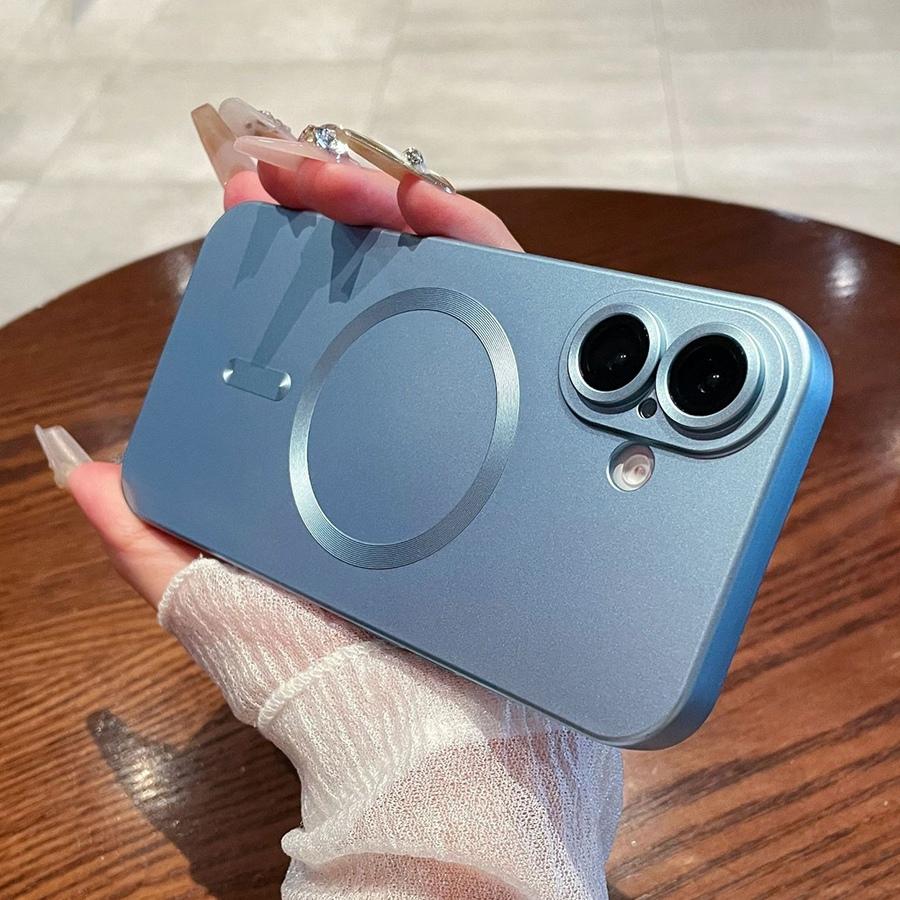 Магнитный чехол для iPhone 16 15 14 13 12 11 Чехол для телефона Матовый роскошный мягкий металлический блестящий дизайн с защитой объектива камеры Совместим с чехлом Magsafe