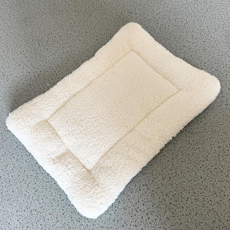 1pc Cozy & Cute Animal-Themed Pet Mat - Soft, Warm Polyester Sleeping Pad for Dogs, Cats, Rabbits - Winter Comfort with Playful Bones, Paw Prints