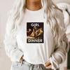 Футболка Girl Dinner в стиле феминизма и классического искусства с историей Юдифь, убивающая Олоферна, Артемизия Джентилески. Популярная футболка с мемами