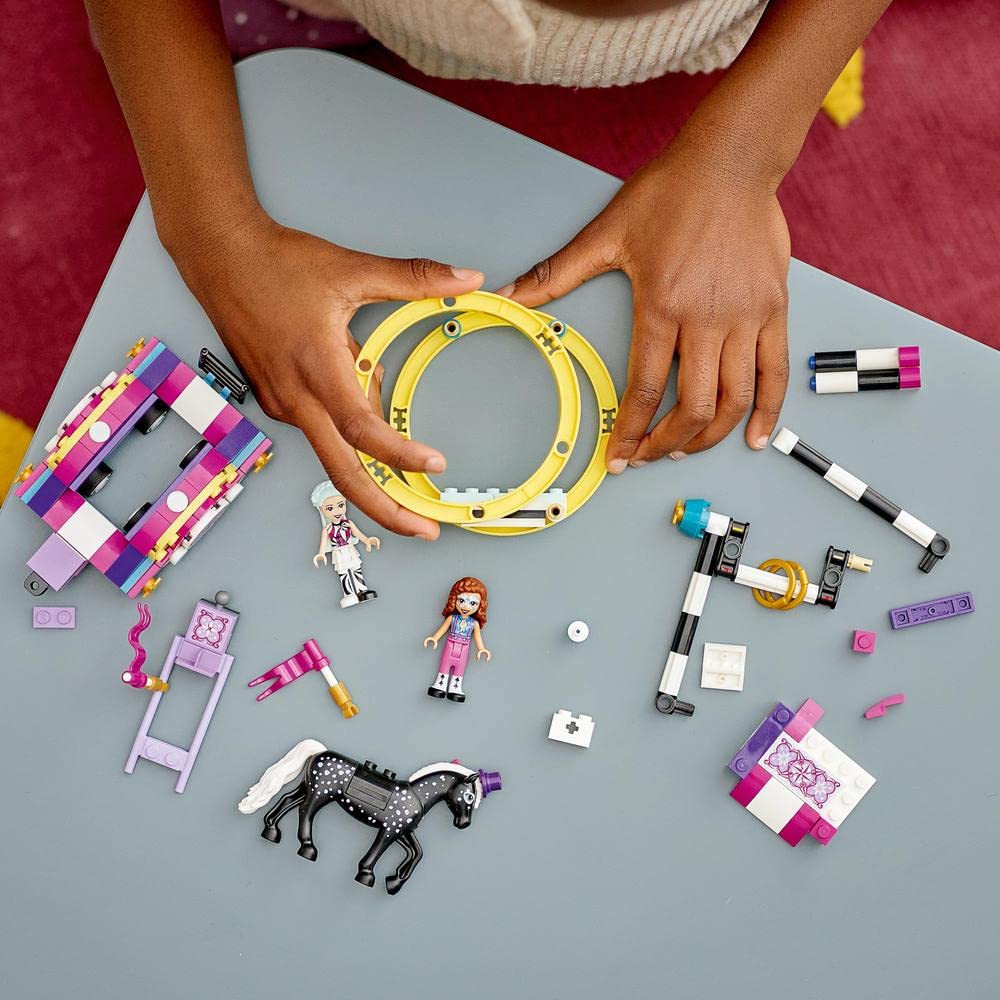 LEGO Friends Магические захватывающие акробаты 41686