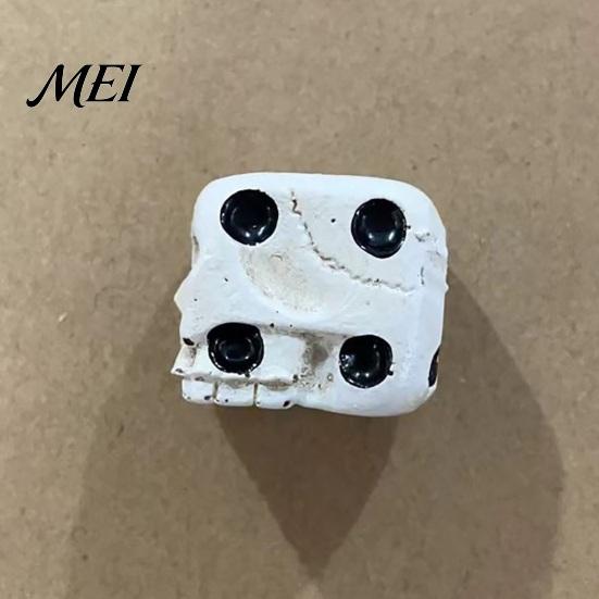 Gothic Skeleton Dice Skull for Adults, Resin Shaped Collectible Gift 6 Sided Entertainment, Halloween Party Favors Portable Running Groups