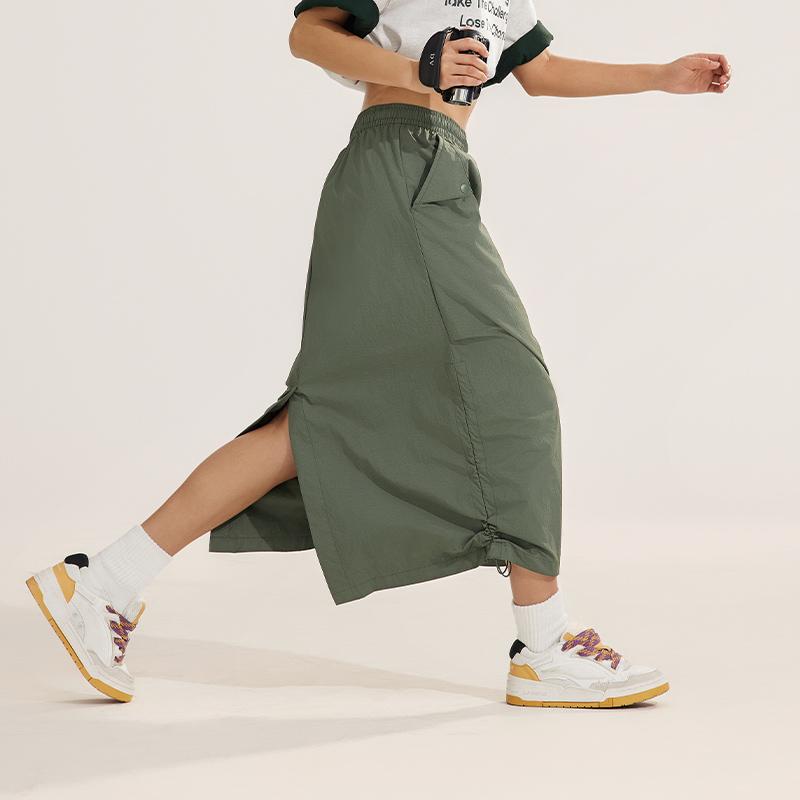 Li-Ning Юбка Weekend Youth, устойчивая к ультрафиолетовому излучению, водоотталкивающая, облегающая, спортивная, теннисная, повседневная, длинная, женская, юбка для кемпинга, серо-зеленая ASKU146-4