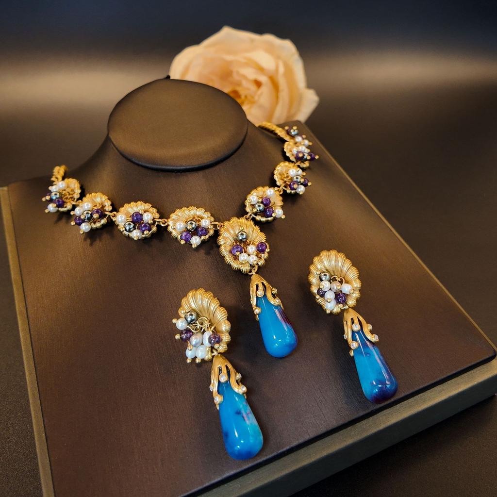 Embossed texture flowers, freshwater pearls, flower stamens, blue-purple natural stone pendants, stud earrings, necklaces, women