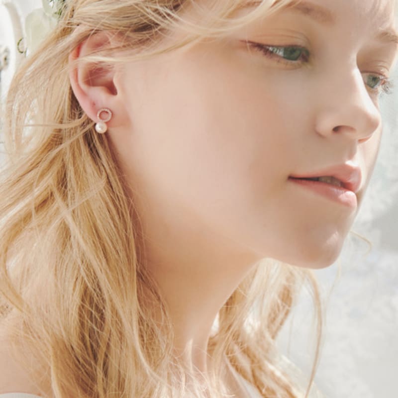 VINTAGEPINK Milana Flat Bijoux Pearl Silver Earrings