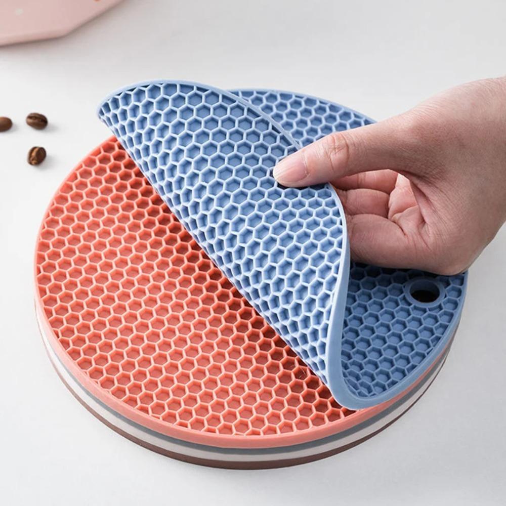 Silicone Honeycomb Heat Insulation Pad Heat Insulation Anti Slip Placemats Circular Waterproof Pad Kitchen Accessories