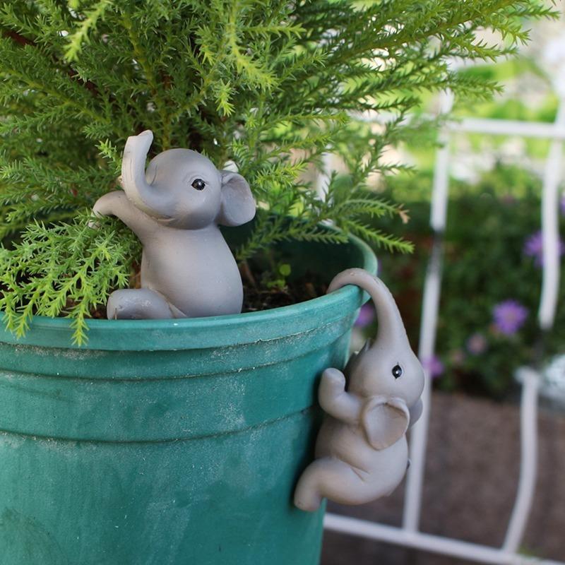 2Pcs Elephant Pot Hugger Resin Figurine Hanging Flower Pot Edge Decor Mini Elephant Statue Garden Balcony Succulent Planter Ornament Home Gift