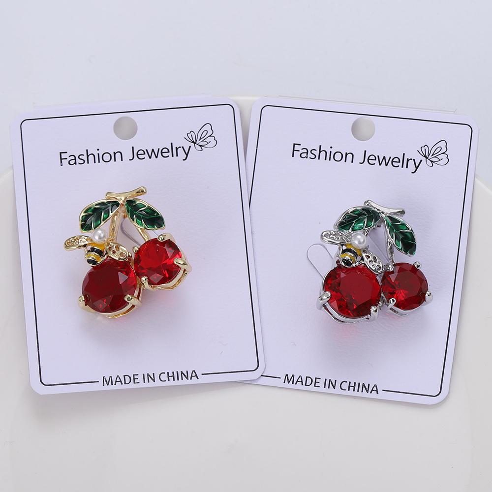 Blucome New Design Red Cherry Shape Brooch Gold Color Enamel Brooches Jewelry Pins Girl Christmas Gifts Scarf Hat Accessories