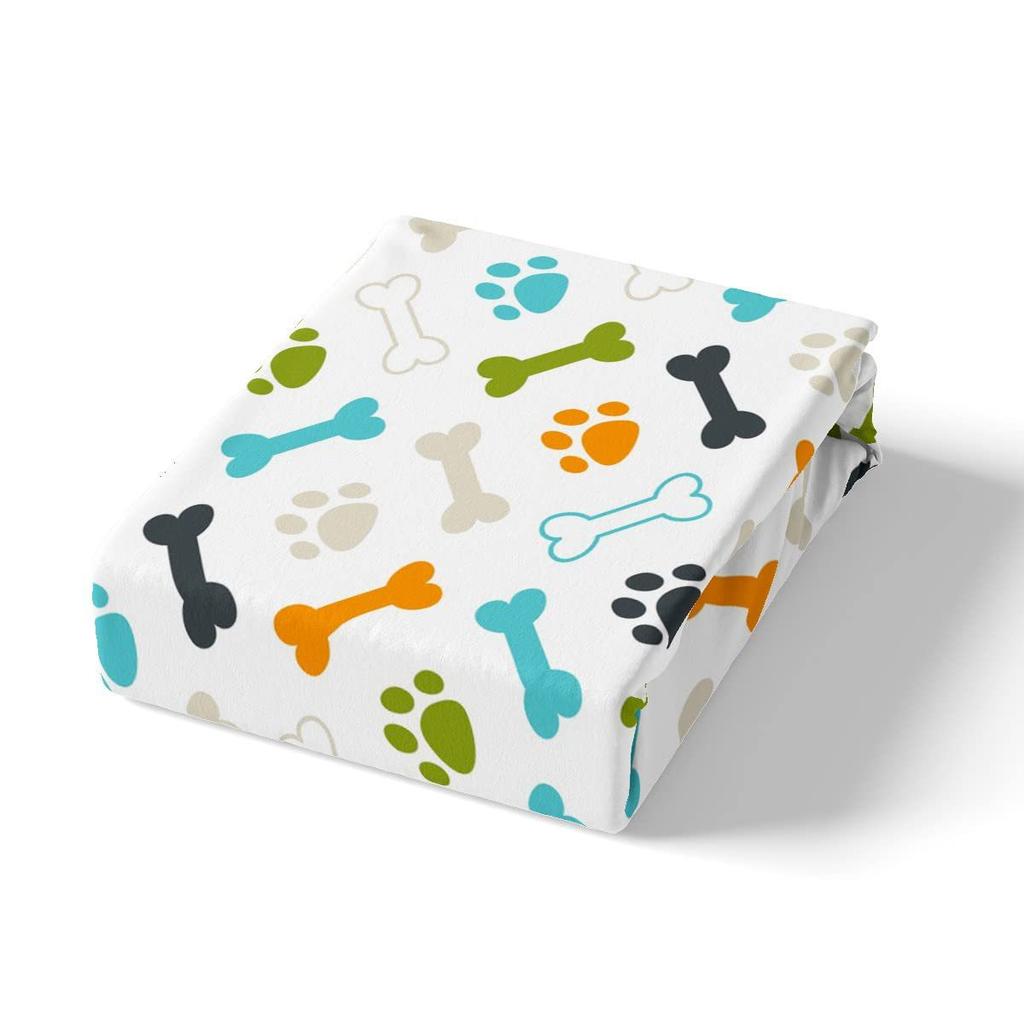 Мультяшный узор из костей Шапка на кровать из трех частей Цифровая печать Постельное белье Шапка на кровать Набор из трех частей Дети и взрослые