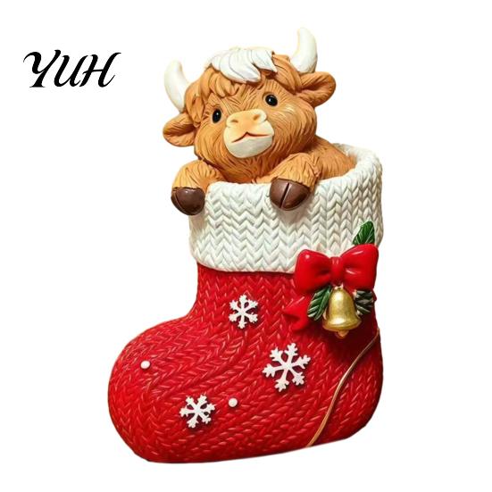Holiday Tabletop Centerpiece Christmas Highland Cow Stocking Figurine, Xmas Tree Cattle Resin Figurine Statue, Animal Sculpture for Desktop Decoration