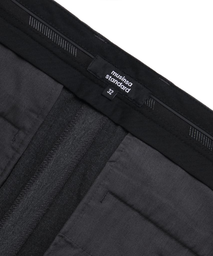 MUSINSA STANDARD Tapered Hidden Elastic Waist Length Slacks [Charcoal Gray]
